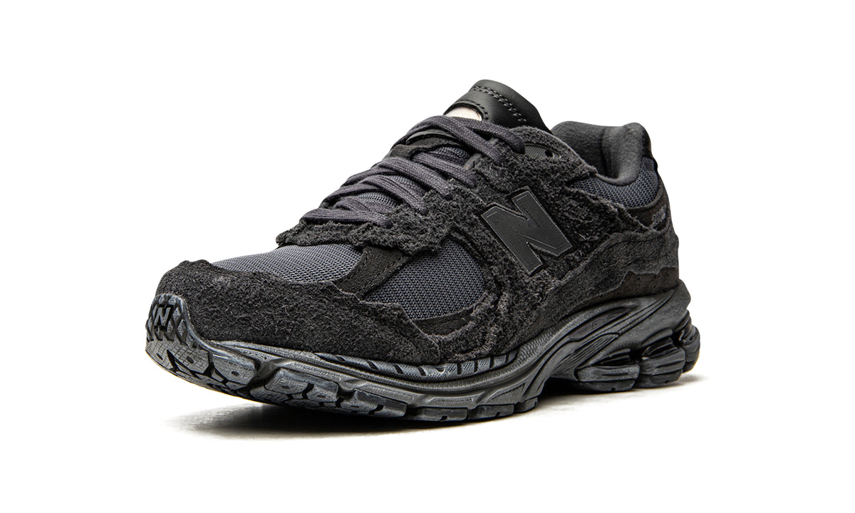 New Balance 2002R Protection Pack Sneakers - Black & Charcoal with Raw-Edge Overlays