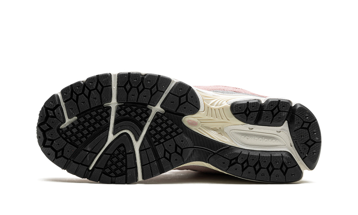New Balance 2002R Sneakers - Blush Pink & Gray with Cream Midsole