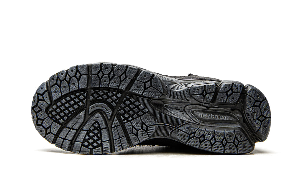 New Balance 2002R Protection Pack Sneakers - Black & Charcoal with Raw-Edge Overlays