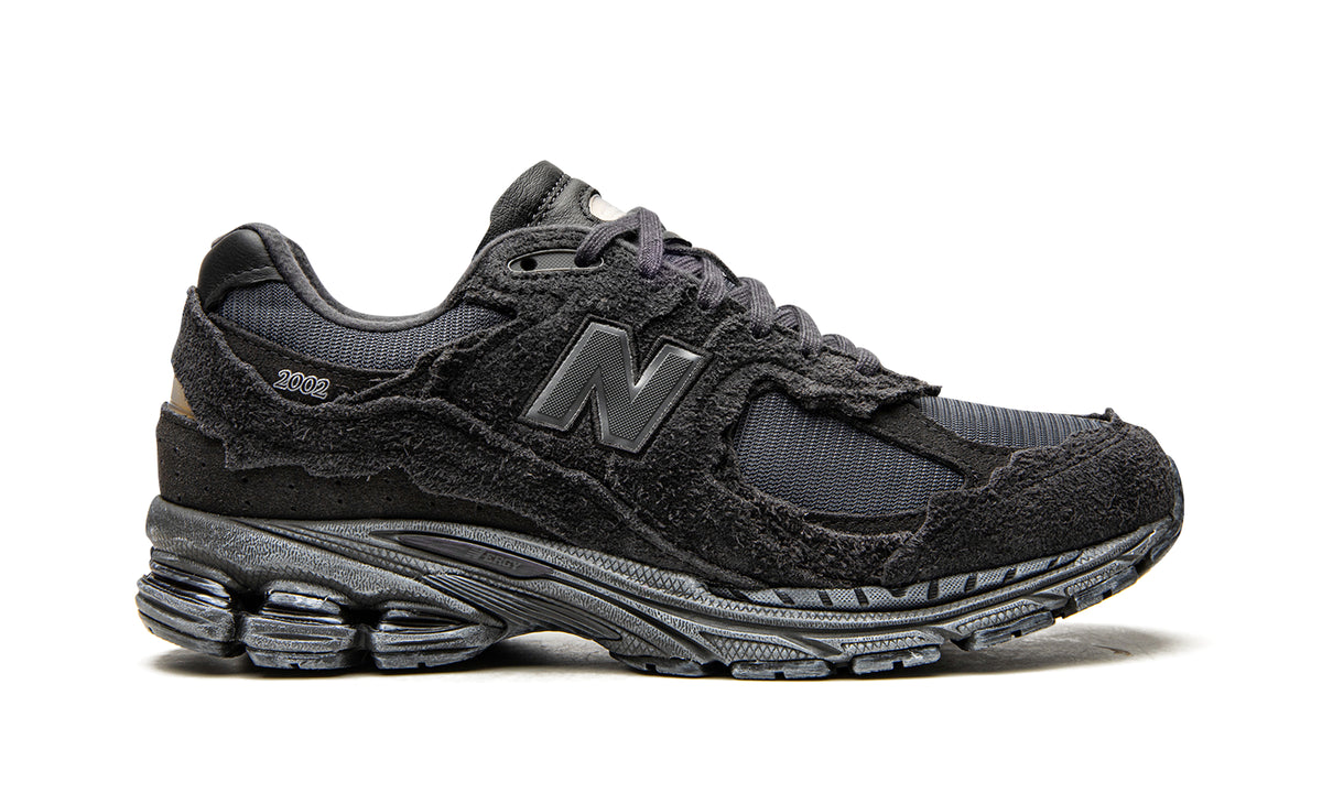 New Balance 2002R Protection Pack Sneakers - Black & Charcoal with Raw-Edge Overlays