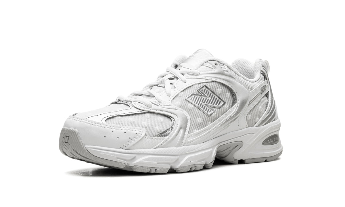 New Balance 530 Sneakers – White & Silver Grey