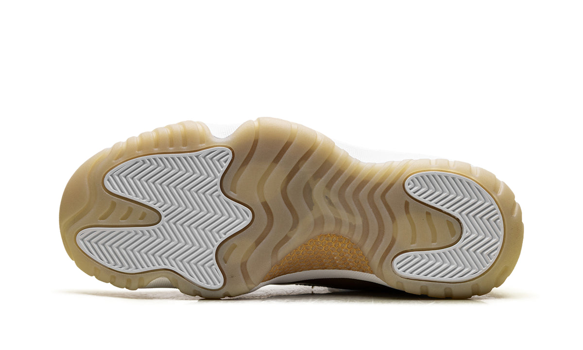 Air Jordan 11 Retro Low Sneakers - White & Metallic Gold