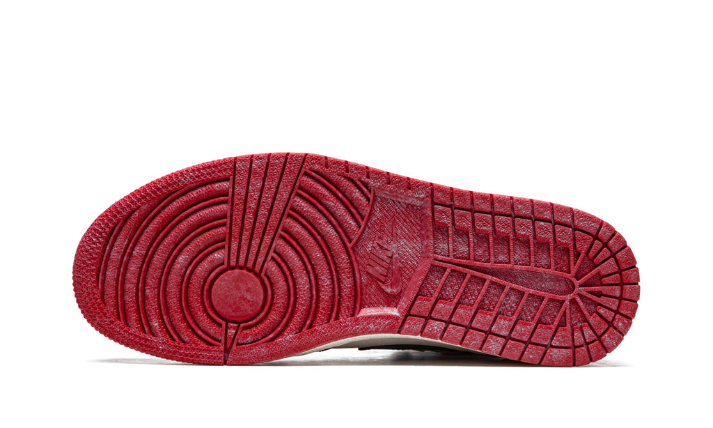 Air Jordan 1 Retro High OG Sneakers - Red/White/Black with Vintage-Style Details