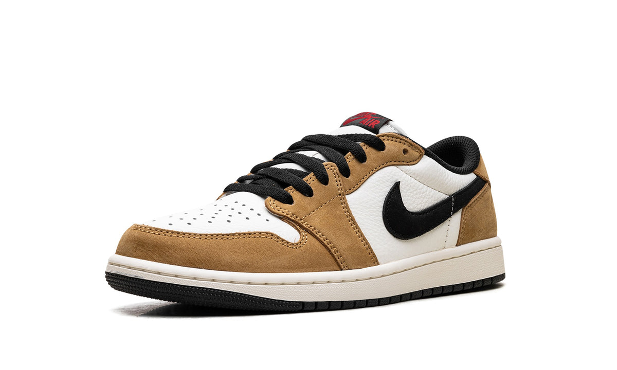 Air Jordan 1 Low Sneakers – Tan, White & Black