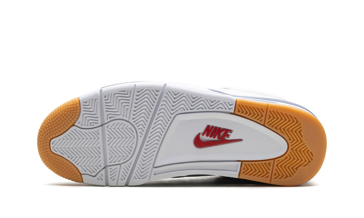 Nike SB x Air Jordan 4 Sneakers – White, Navy & Gum