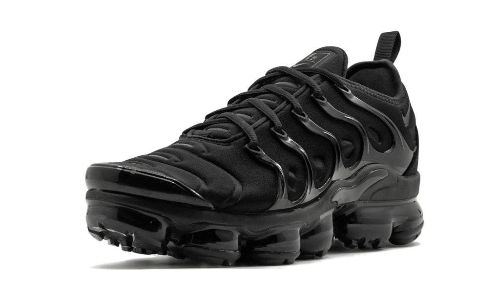 Nike Air VaporMax Plus Sneakers - All Black with Glossy Cage and Visible Air Sole