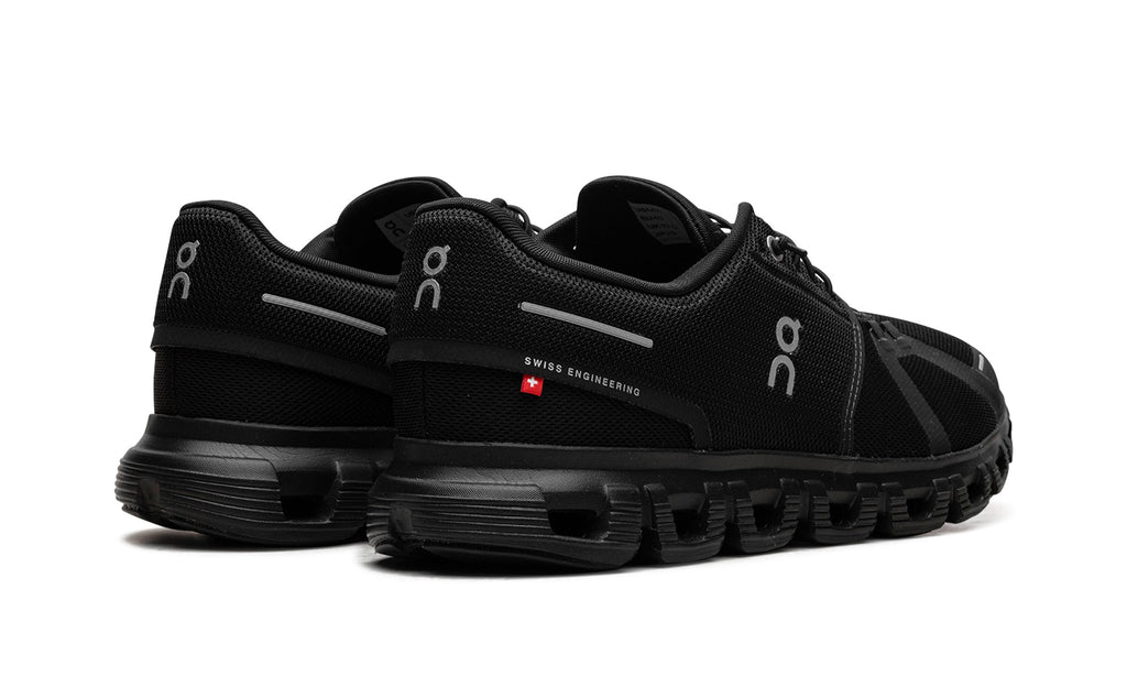 On Cloud 6 Sneakers in Triple Black