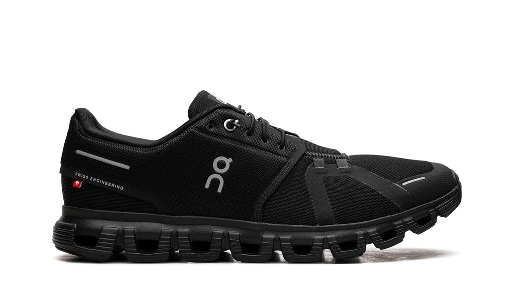 On Cloud 6 Sneakers in Triple Black