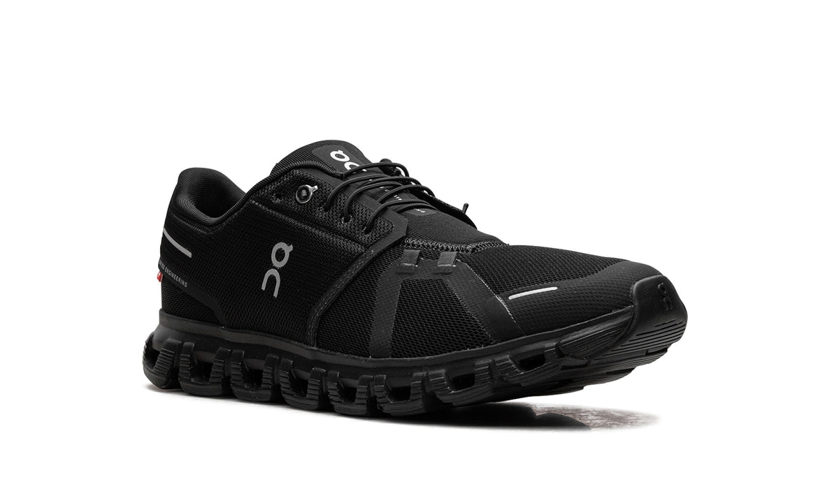 On Cloud 6 Sneakers in Triple Black