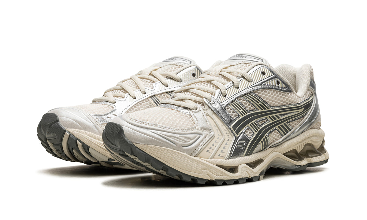 ASICS GEL-KAYANO 14 Sneakers – Cream, Metallic Silver & Dark Grey