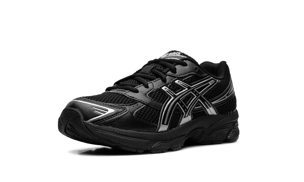ASICS GEL-1130 Sneakers – Black & Metallic Silver