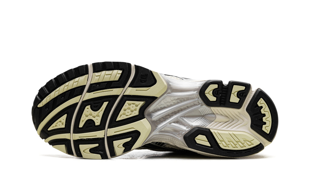 ASICS GEL-KAYANO 14 Sneakers - Metallic Silver, Cream & Black
