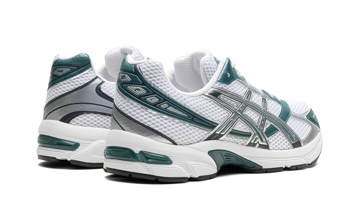 ASICS GEL-1130 Sneakers – White Mesh, Metallic Silver Overlays & Deep Teal Accents