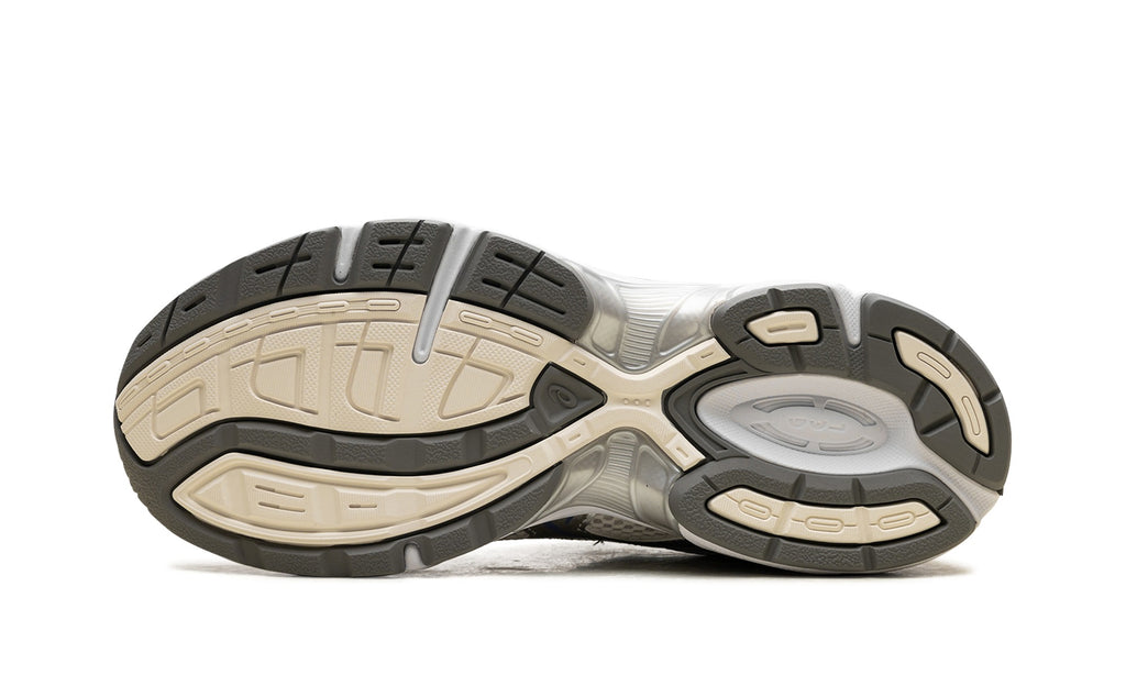 ASICS GEL-1130 Sneakers in Cream & Blue-Grey