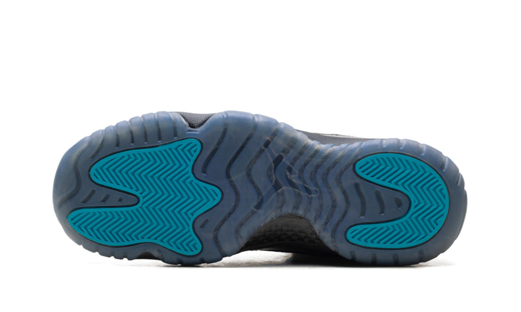 Air Jordan 11 High-Top Sneakers – Black & Blue