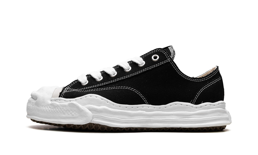 Maison Mihara Yasuhiro Low-Top Sneakers – Black & White