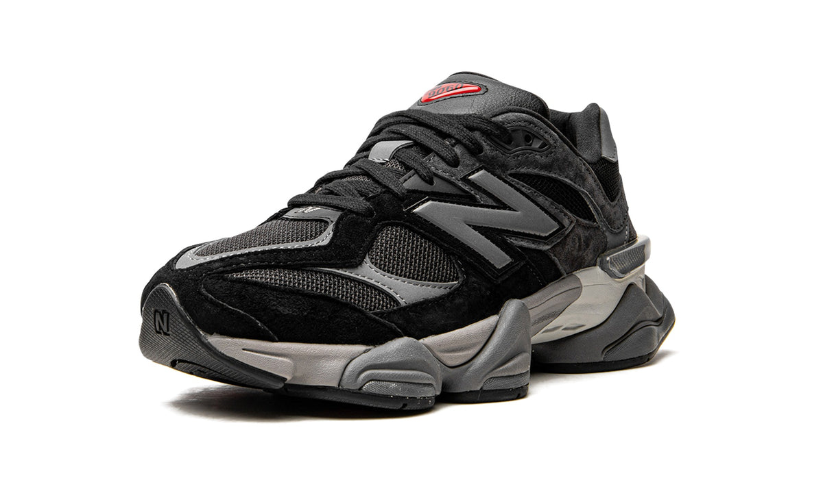 New Balance 9060 Sneakers – Black & Grey