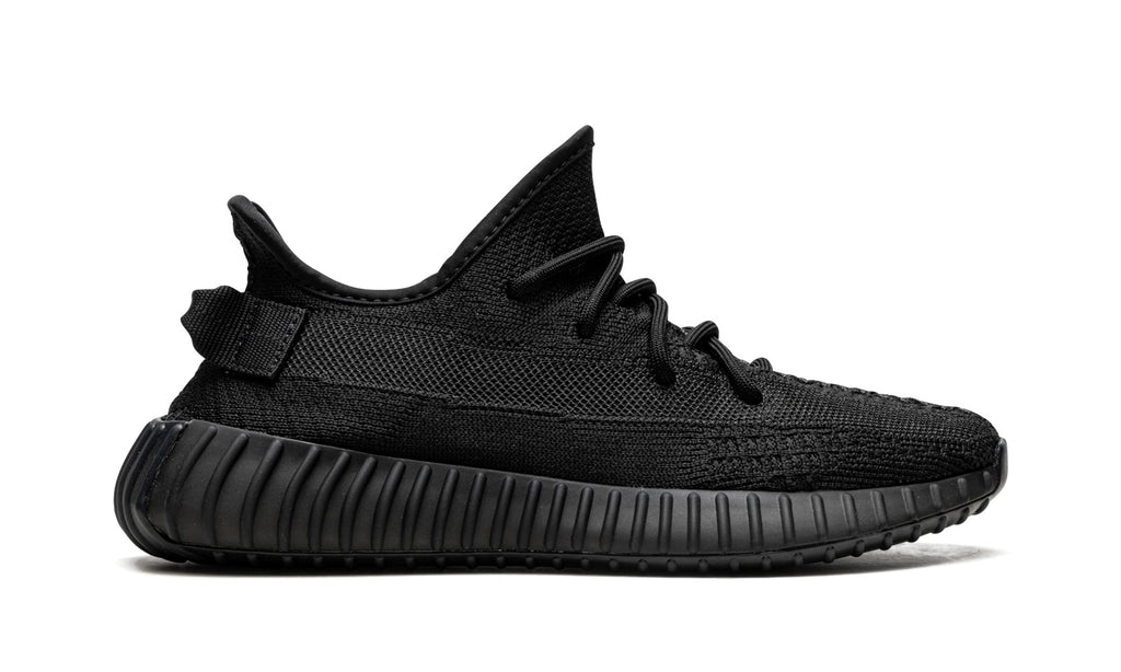 Yeezy 350 V2 Sneakers – Black