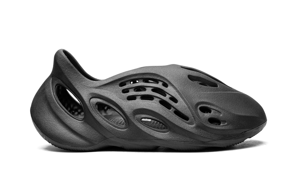 Yeezy Foam Runner Slip-On Shoes – Charcoal Black