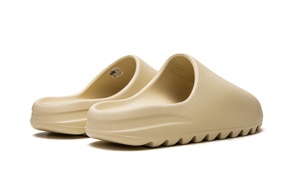Yeezy Slide Sandals – Cream Beige
