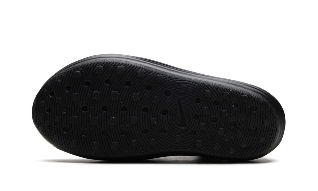 Nike ReactX Rejuven8 Slip-Ons in Black