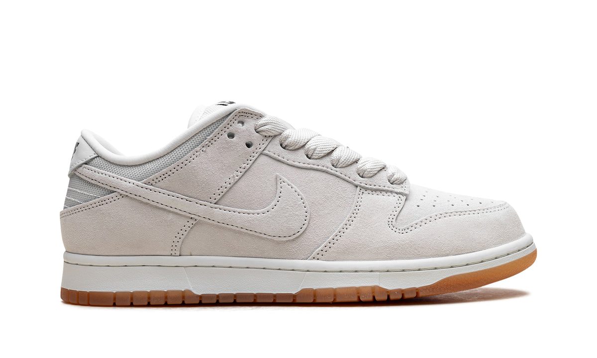 Nike SB Dunk Low Pro B Sneakers - Light Gray & Off-White with Gum Sole