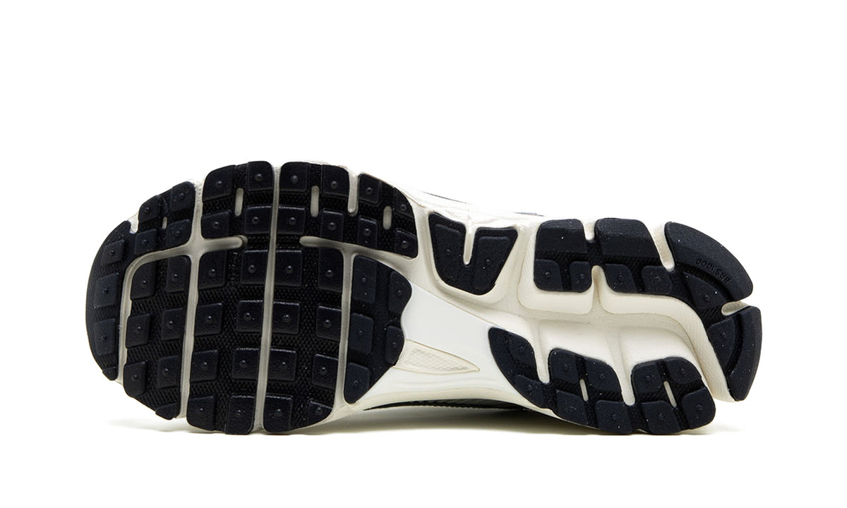 Nike Vomero 5 Sneakers in White & Grey