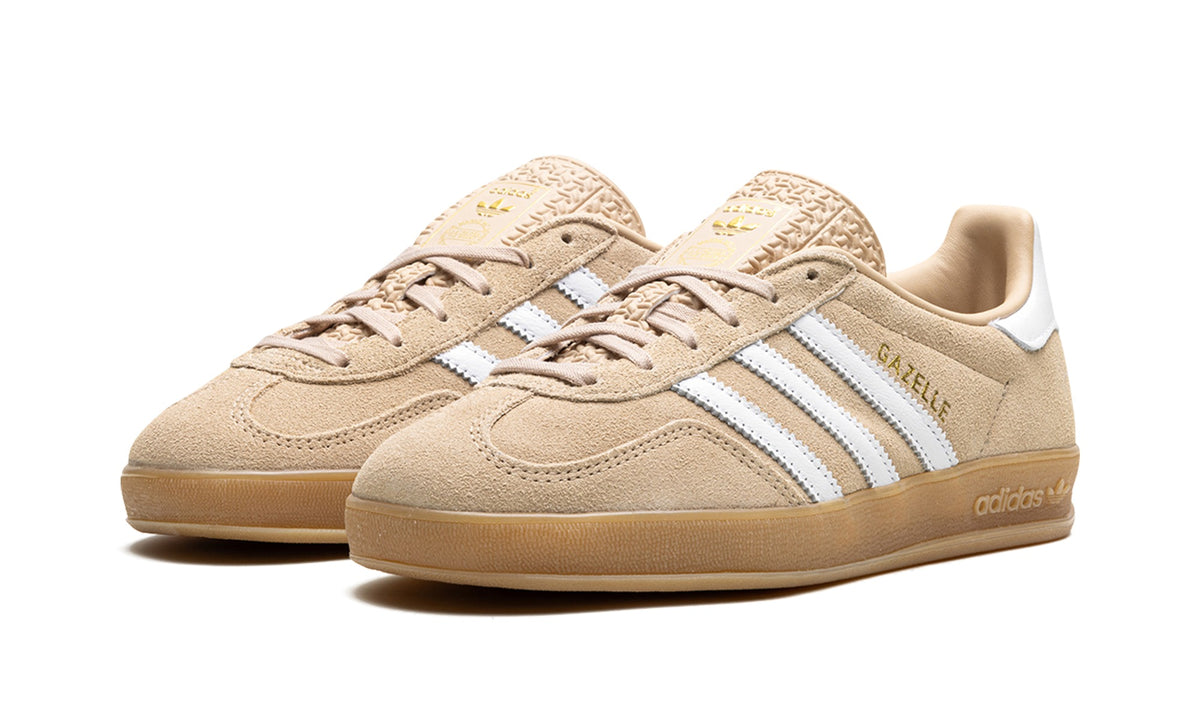 adidas Gazelle Sneakers – Beige, White & Gum
